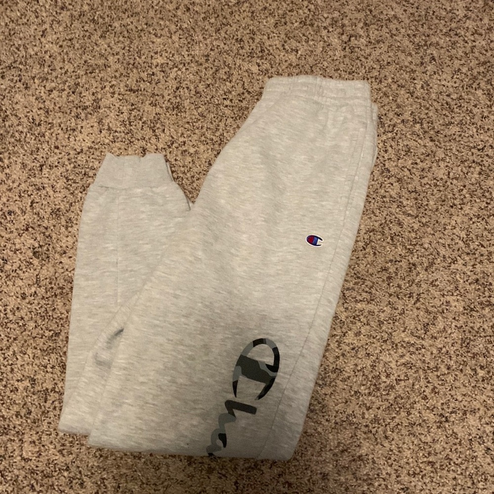 Grey champion sweats